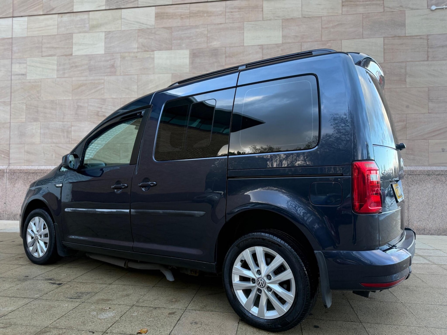 Used Volkswagen Caddy Life 2016 for sale - 76645452: Photo 13