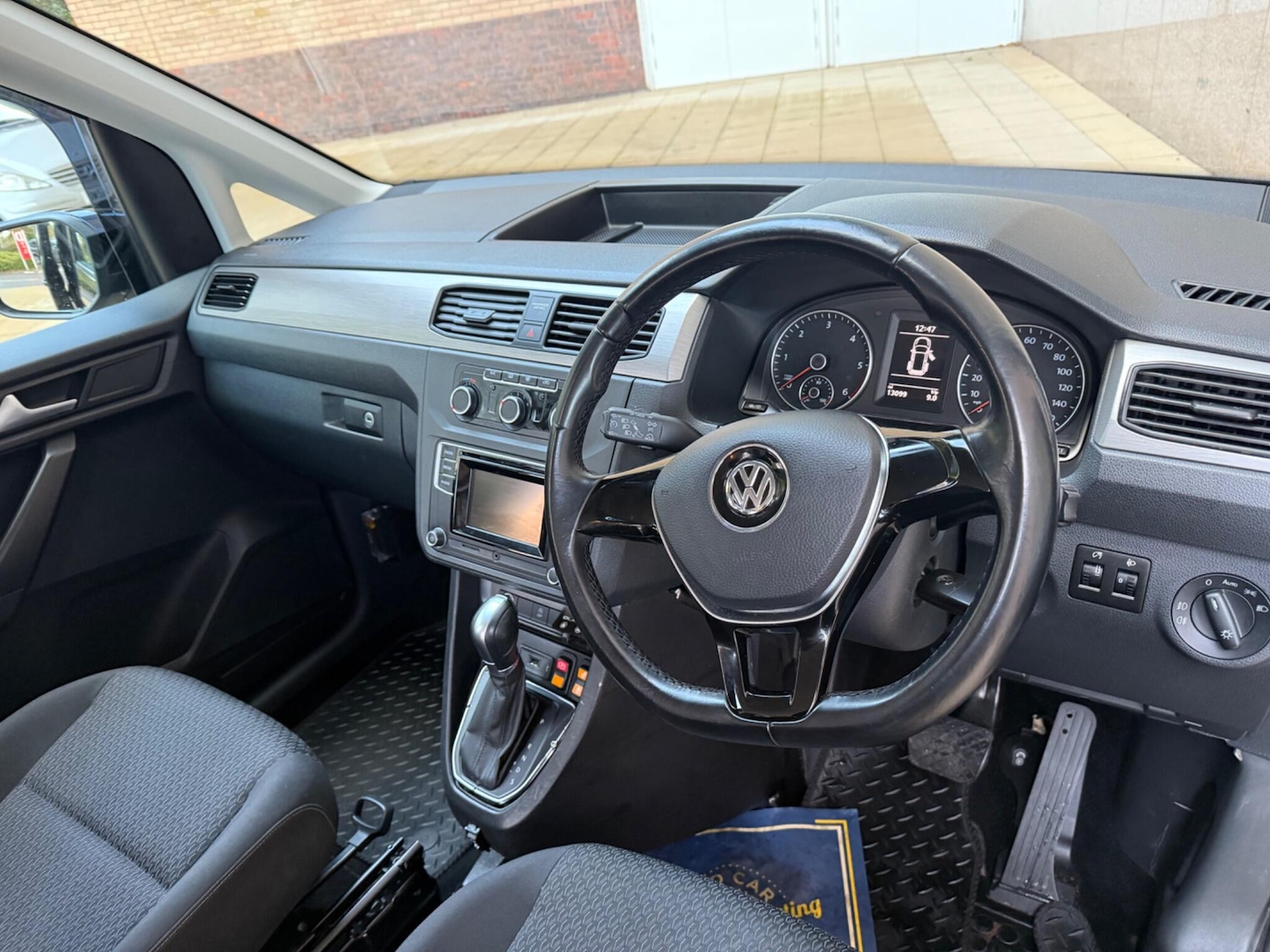 Used Volkswagen Caddy Life 2016 for sale - 76645452: Photo 23