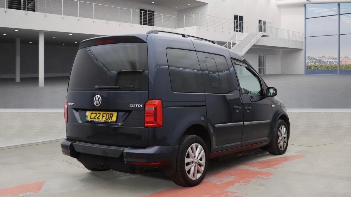 Used Volkswagen Caddy Life 2016 for sale - 76645452: Photo 4