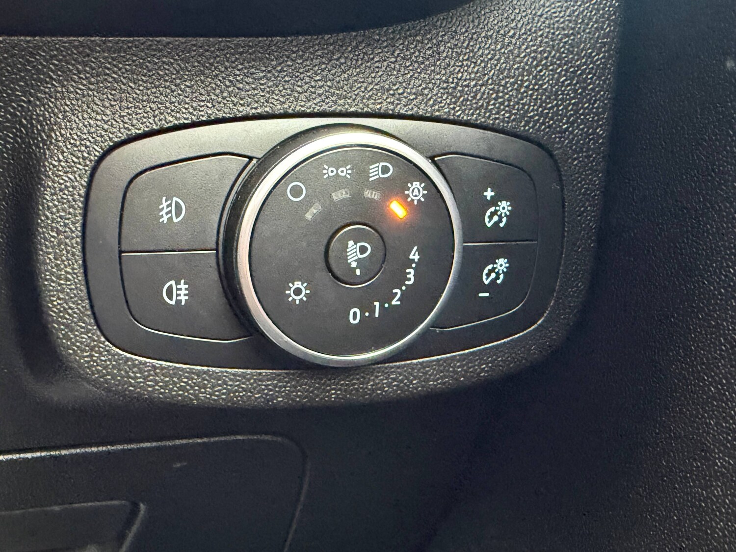 Used Ford Fiesta 2019 for sale - 77974748: Photo 25