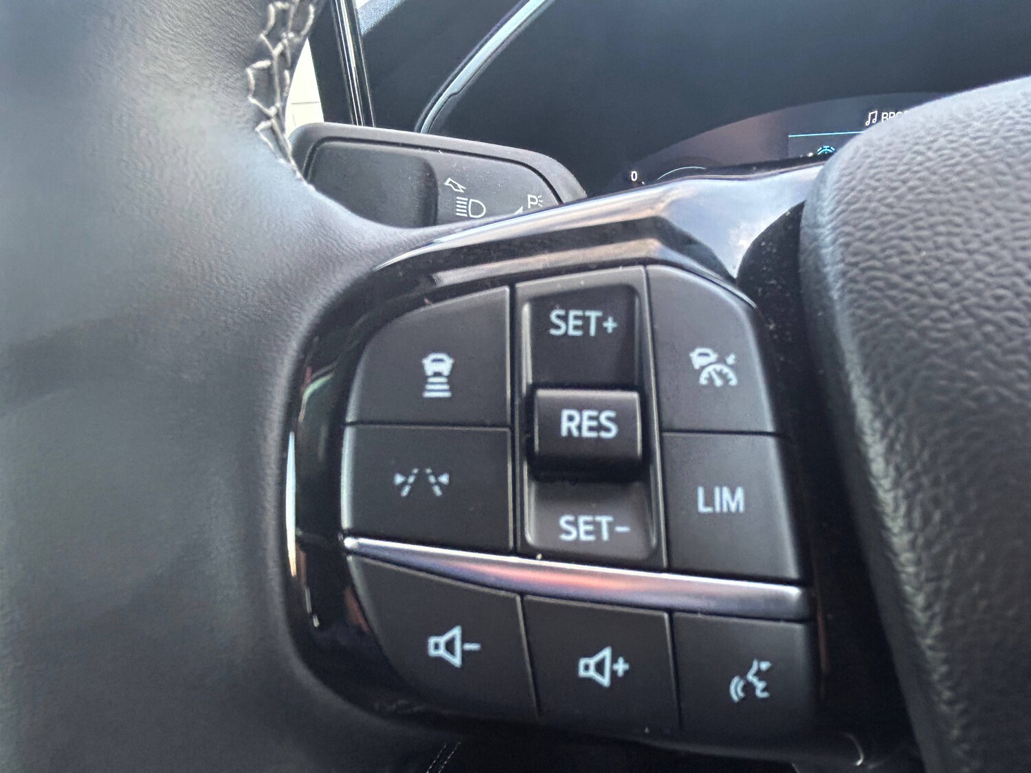 Used Ford Kuga 2025 for sale - 76649803: Photo 16