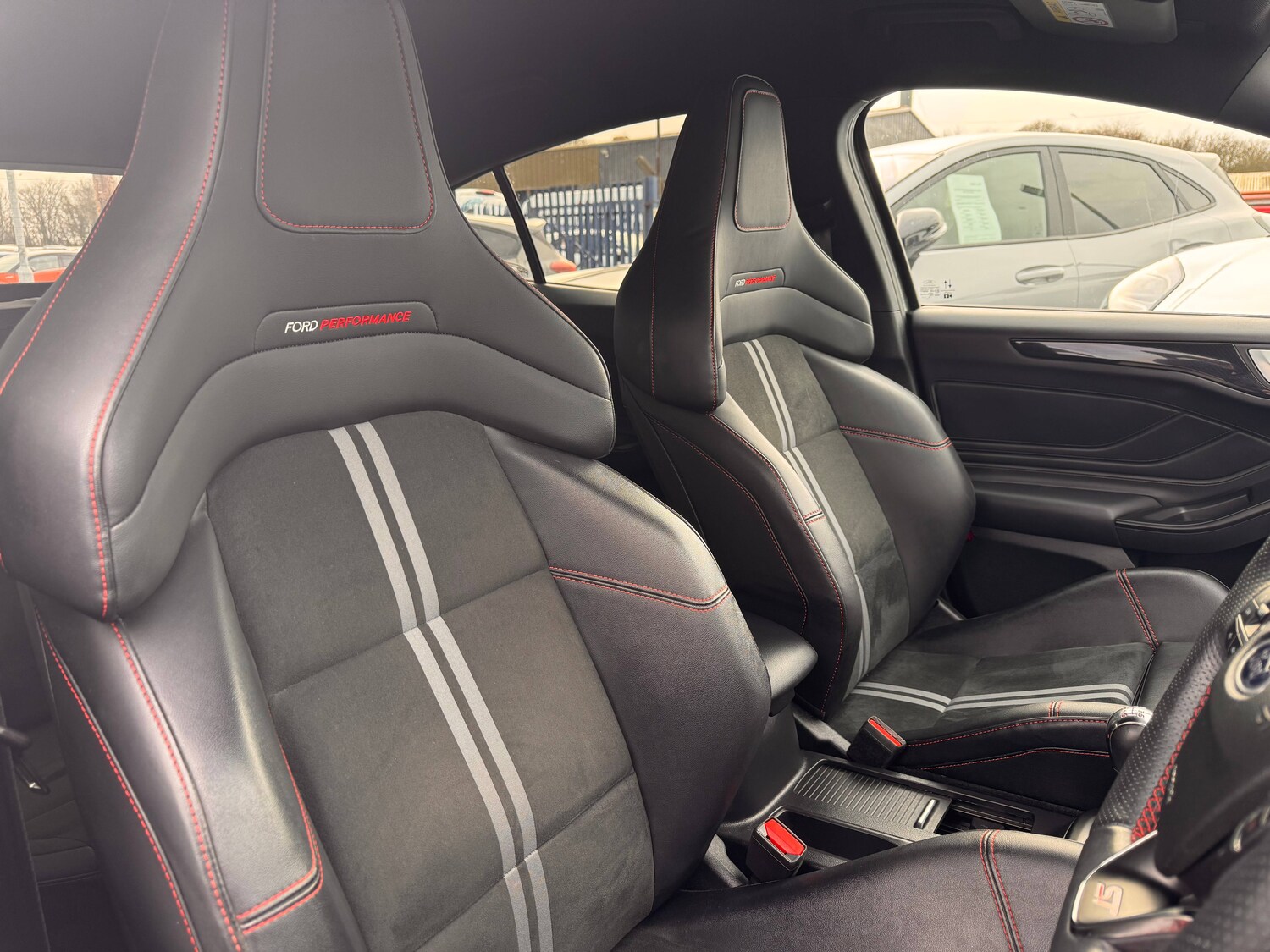 Used Ford Focus for sale - 77989408: Photo 24