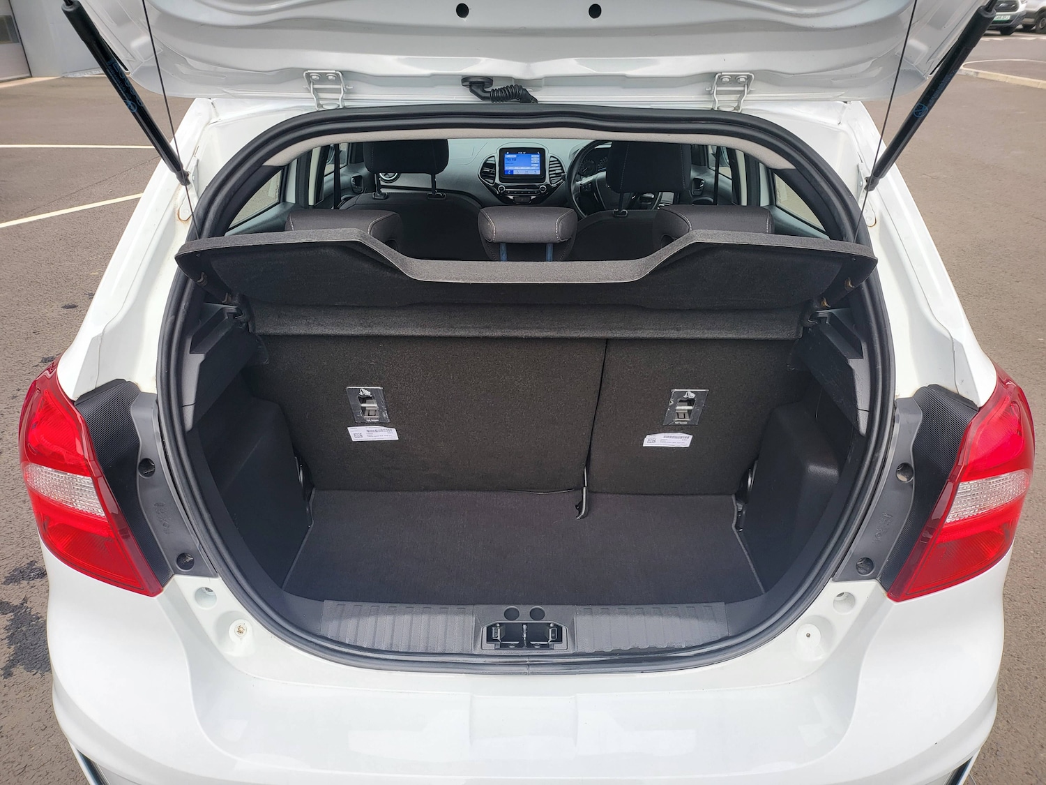 Used Ford Ka+ 2018 for sale - 76518590: Photo 10