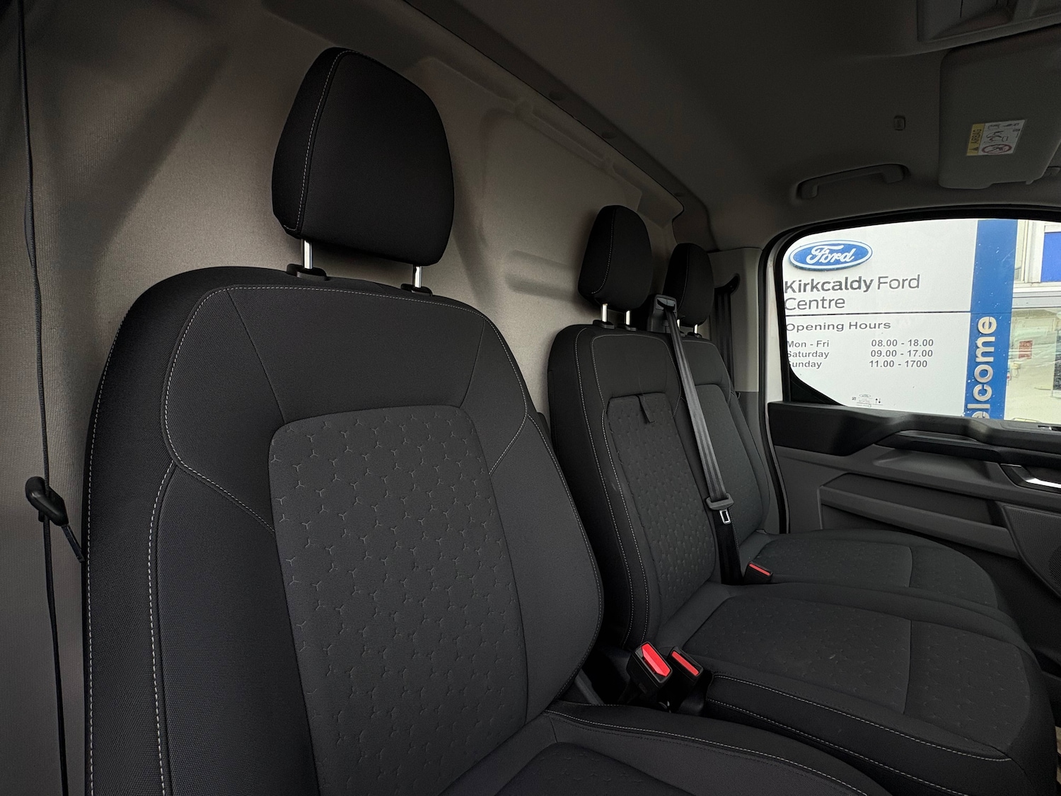 Used Ford Transit Custom 2024 for sale - 77533632: Photo 3