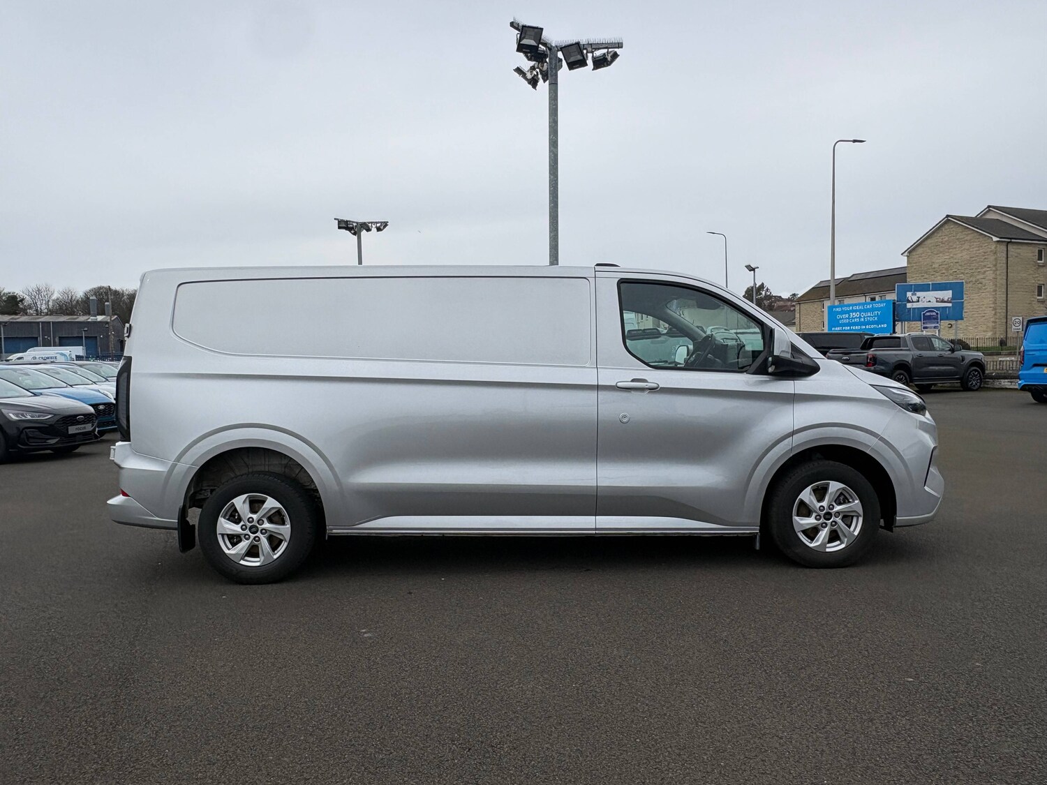 Used Ford Transit Custom 2024 for sale - 78001596: Photo 3