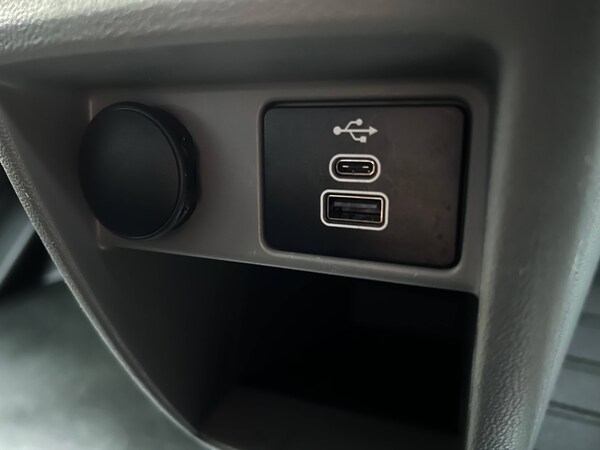 Used Ford Transit Custom 2023 for sale - 76264350: Photo 31