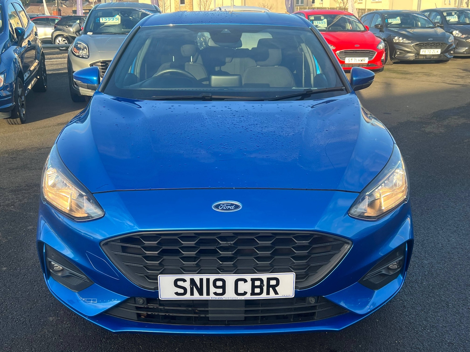 Used Ford Focus 2019 for sale - 76694539: Photo 2