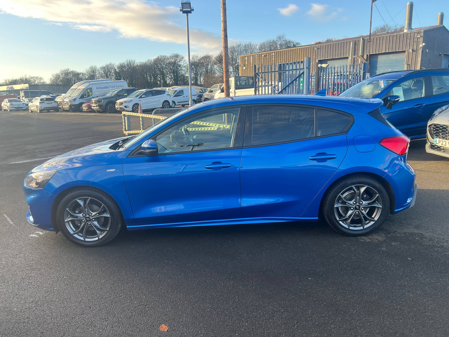 Used Ford Focus 2019 for sale - 76694539: Photo 4