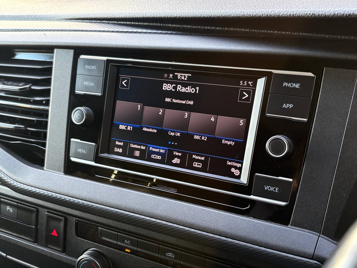 Used Volkswagen Transporter 2023 for sale - 77352201: Photo 10