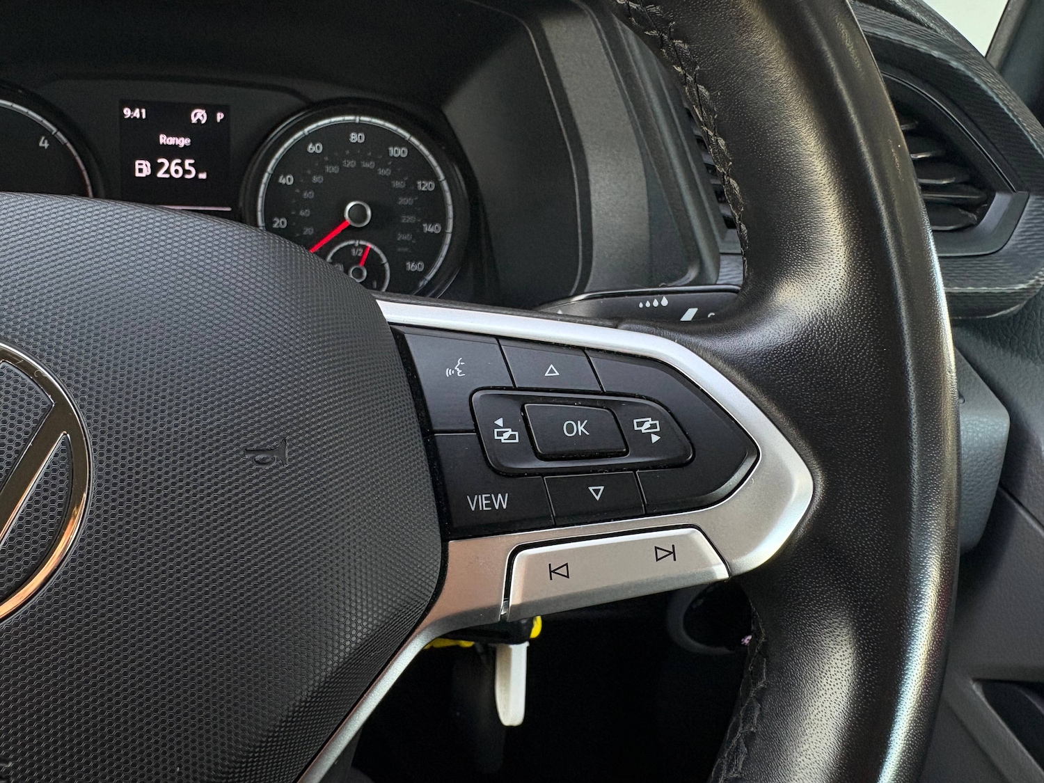 Used Volkswagen Transporter 2023 for sale - 77352201: Photo 14