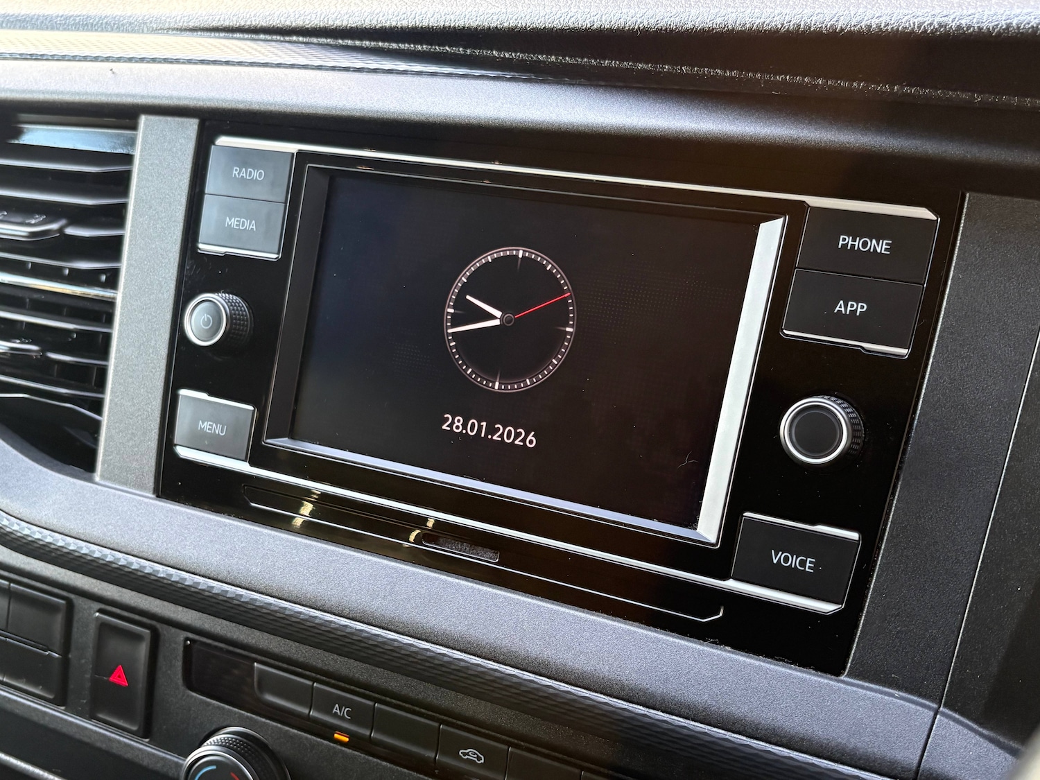 Used Volkswagen Transporter 2023 for sale - 77352201: Photo 24