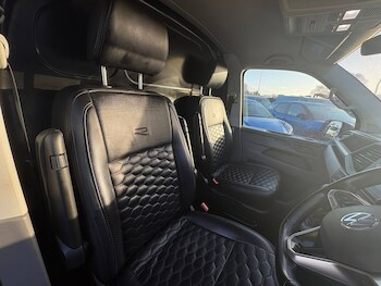 Used Volkswagen Transporter undefined for sale - 77352201: Photo