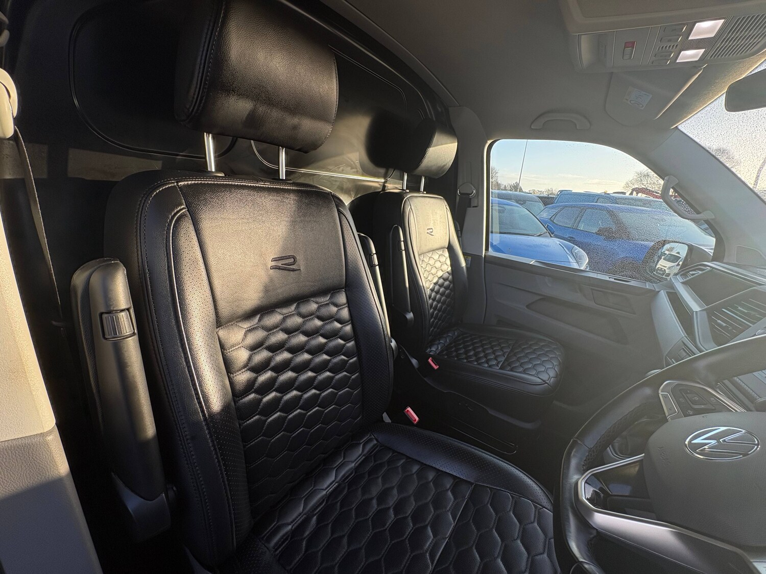 Used Volkswagen Transporter 2023 for sale - 77352201: Photo 5