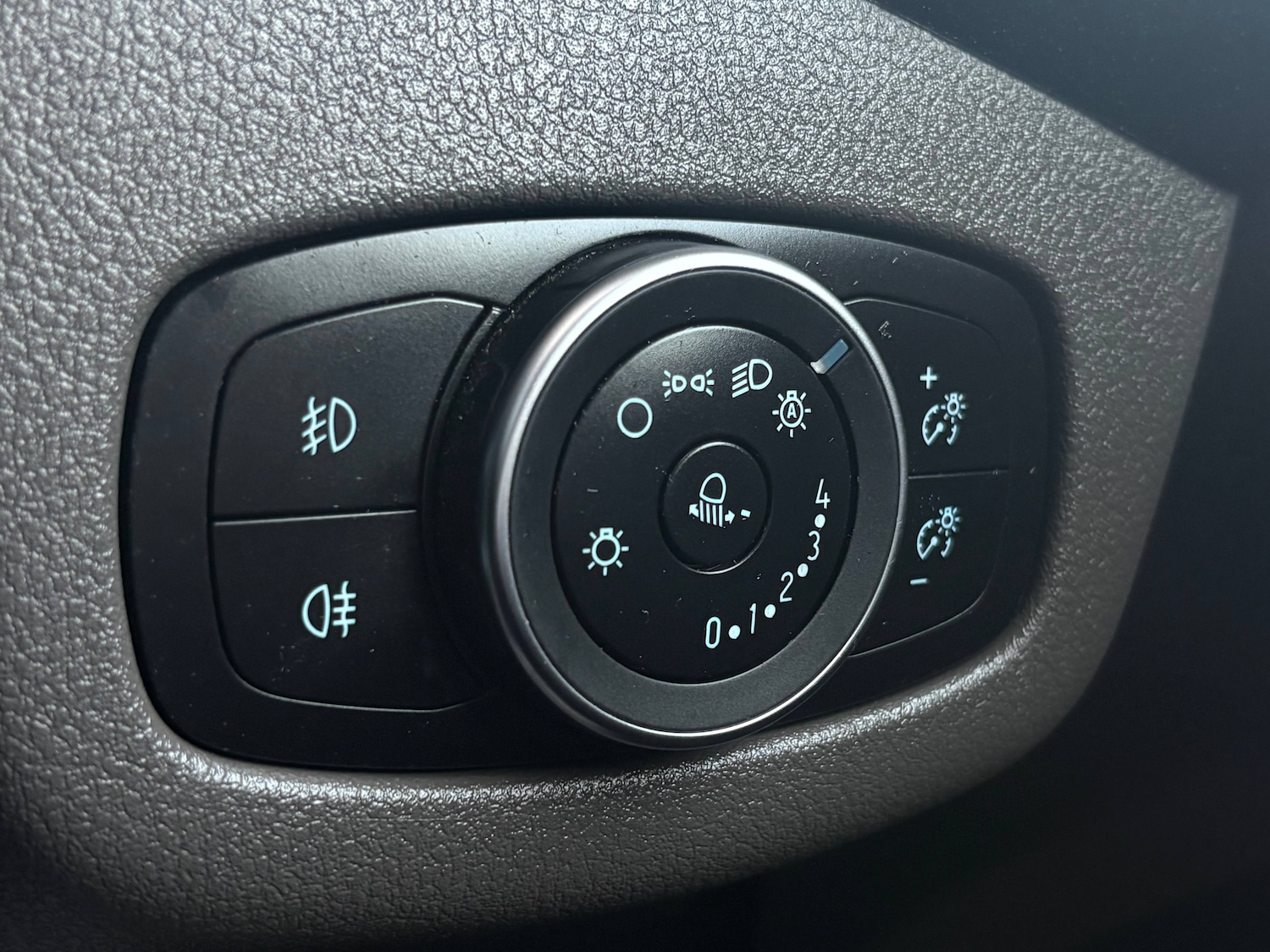 Used Ford Transit Connect 2023 for sale - 77236007: Photo 28