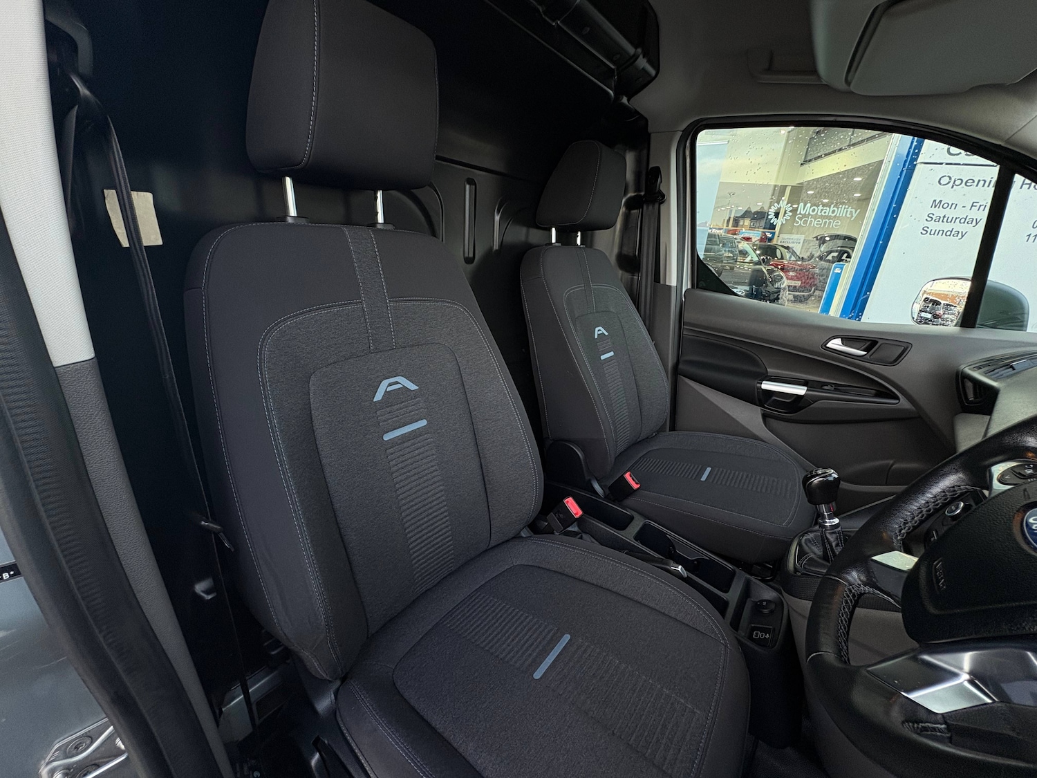 Used Ford Transit Connect 2023 for sale - 77236007: Photo 5