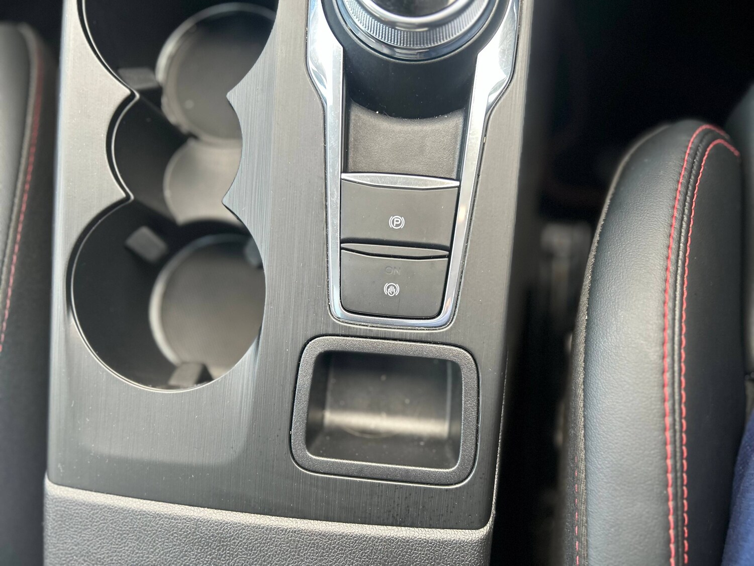 Used Ford Kuga 2024 for sale - 76616850: Photo 28