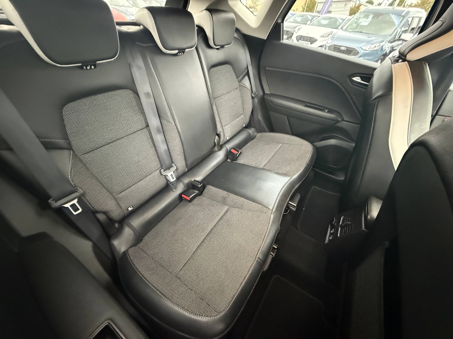 Used Renault Captur 2021 for sale - 76184792: Photo 9