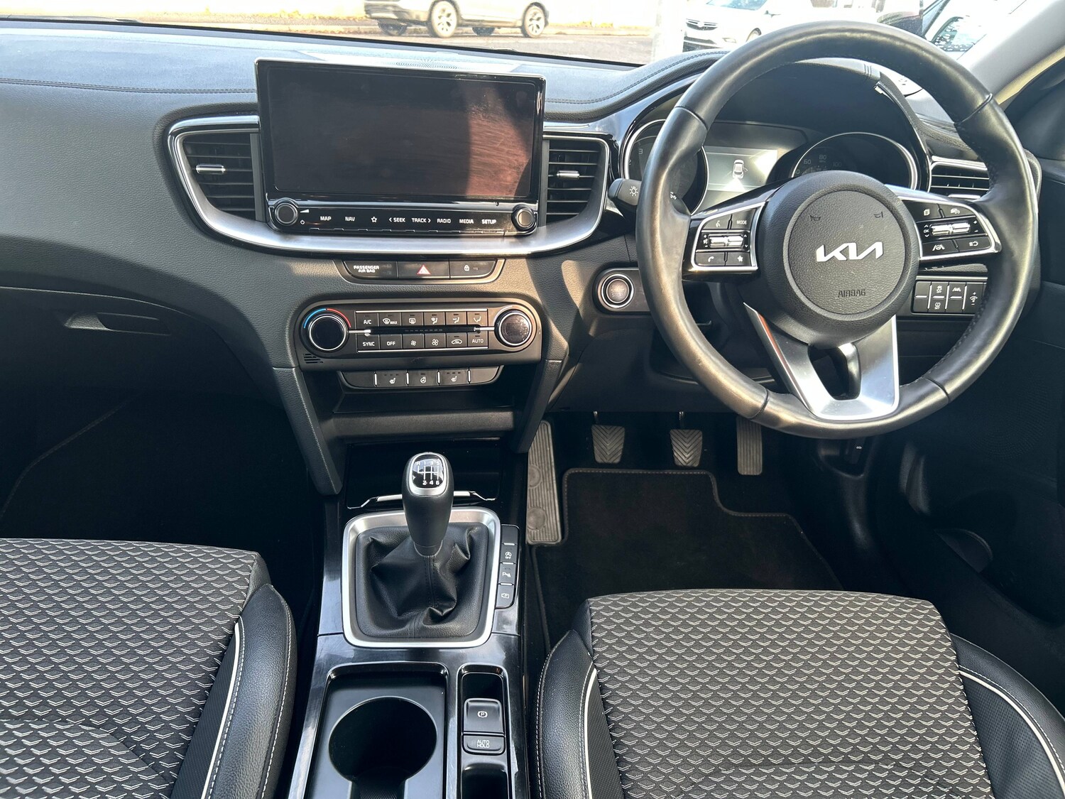 Used Kia XCeed 2023 for sale - 76374976: Photo 30