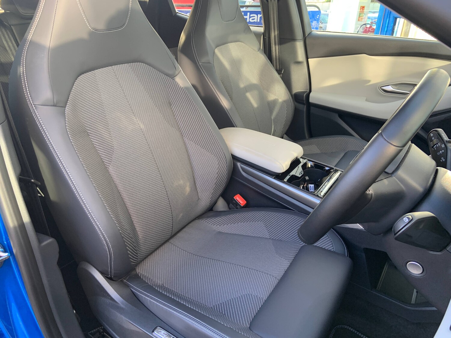 Used Ford Explorer 2025 for sale - 78123739: Photo 15