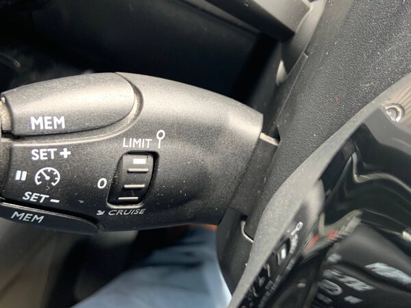 Used Peugeot 208 2022 for sale - 75179317: Photo 31