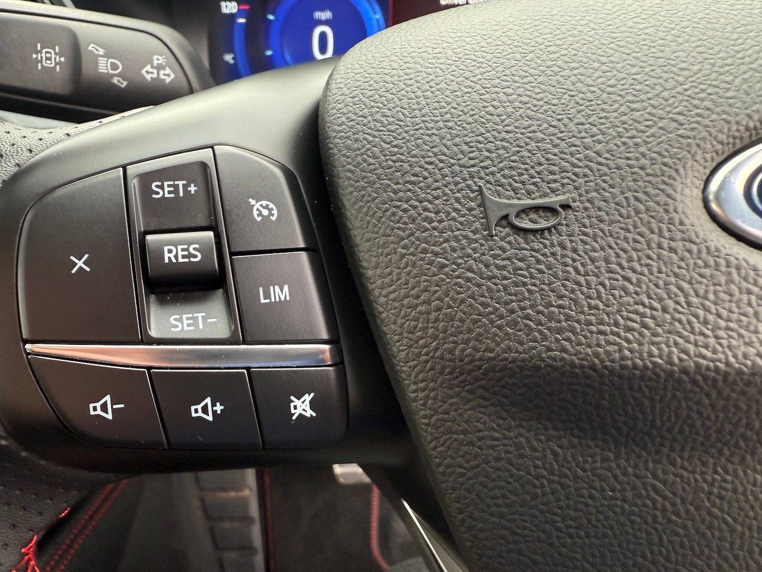 Used Ford Kuga 2023 for sale - 76118112: Photo 19
