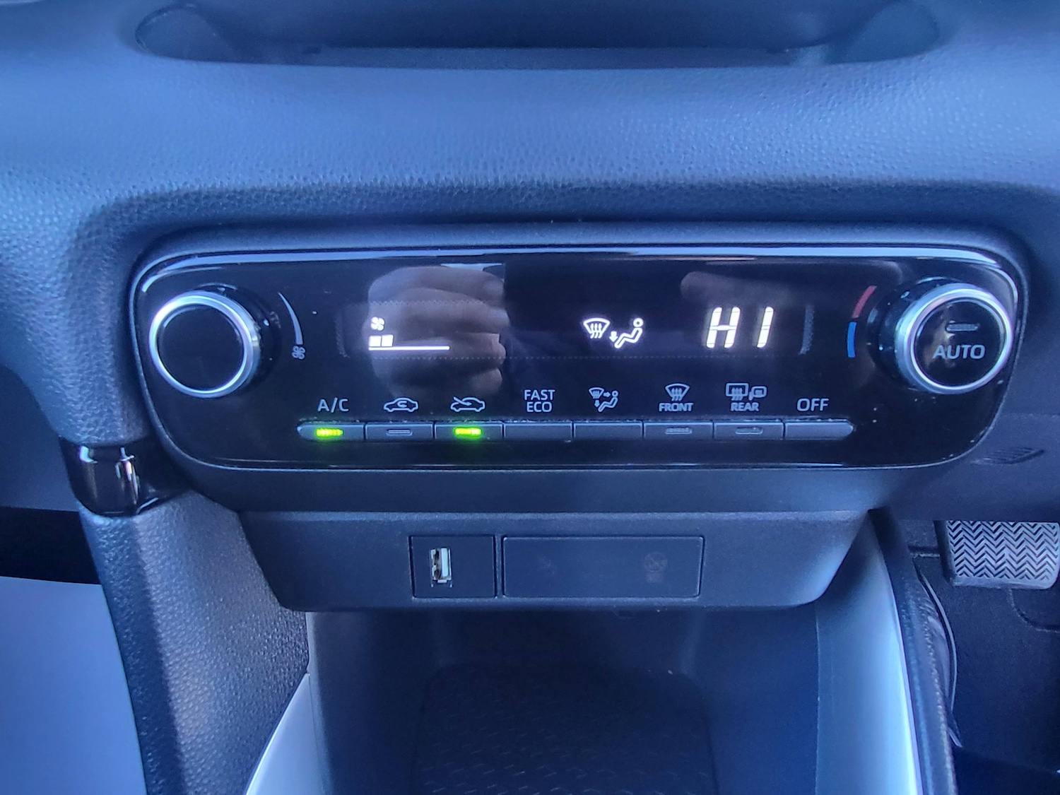 Used Toyota Yaris 2022 for sale - 77211308: Photo 15