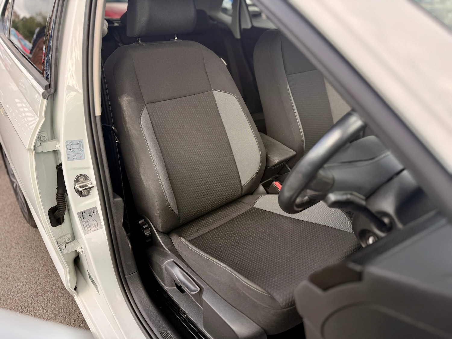 Used Volkswagen Polo 2023 for sale - 76028706: Photo 9