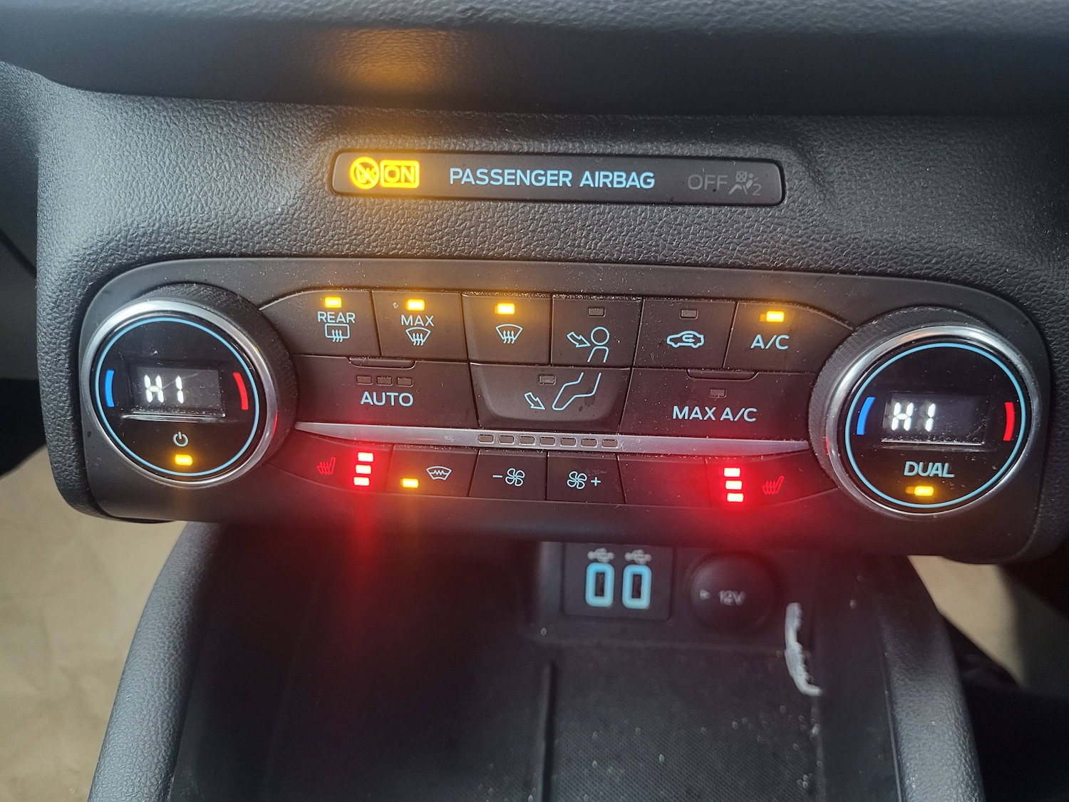 Used Ford Focus 2021 for sale - 76403400: Photo 11