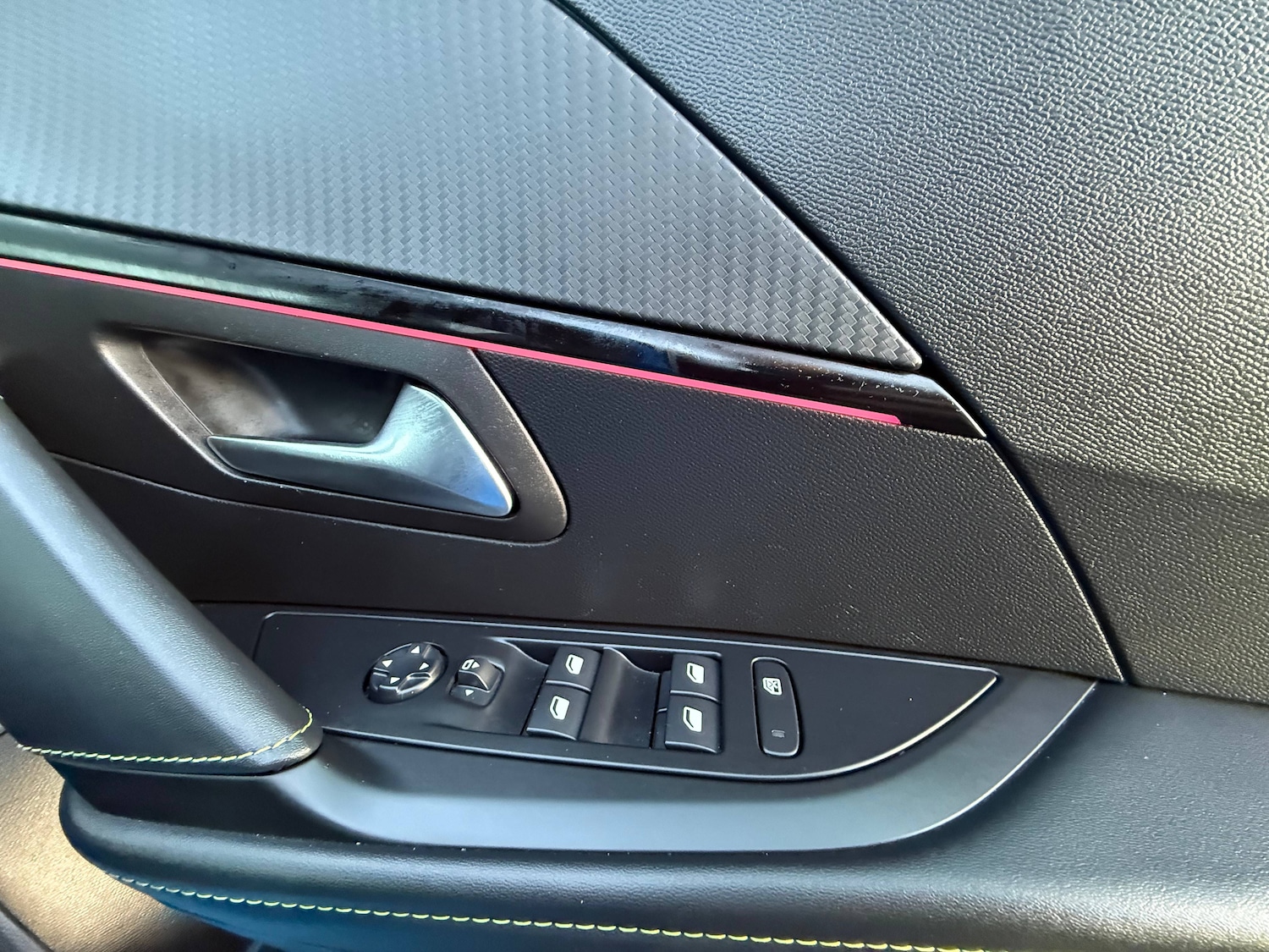 Used Peugeot 208 2022 for sale - 76757414: Photo 24