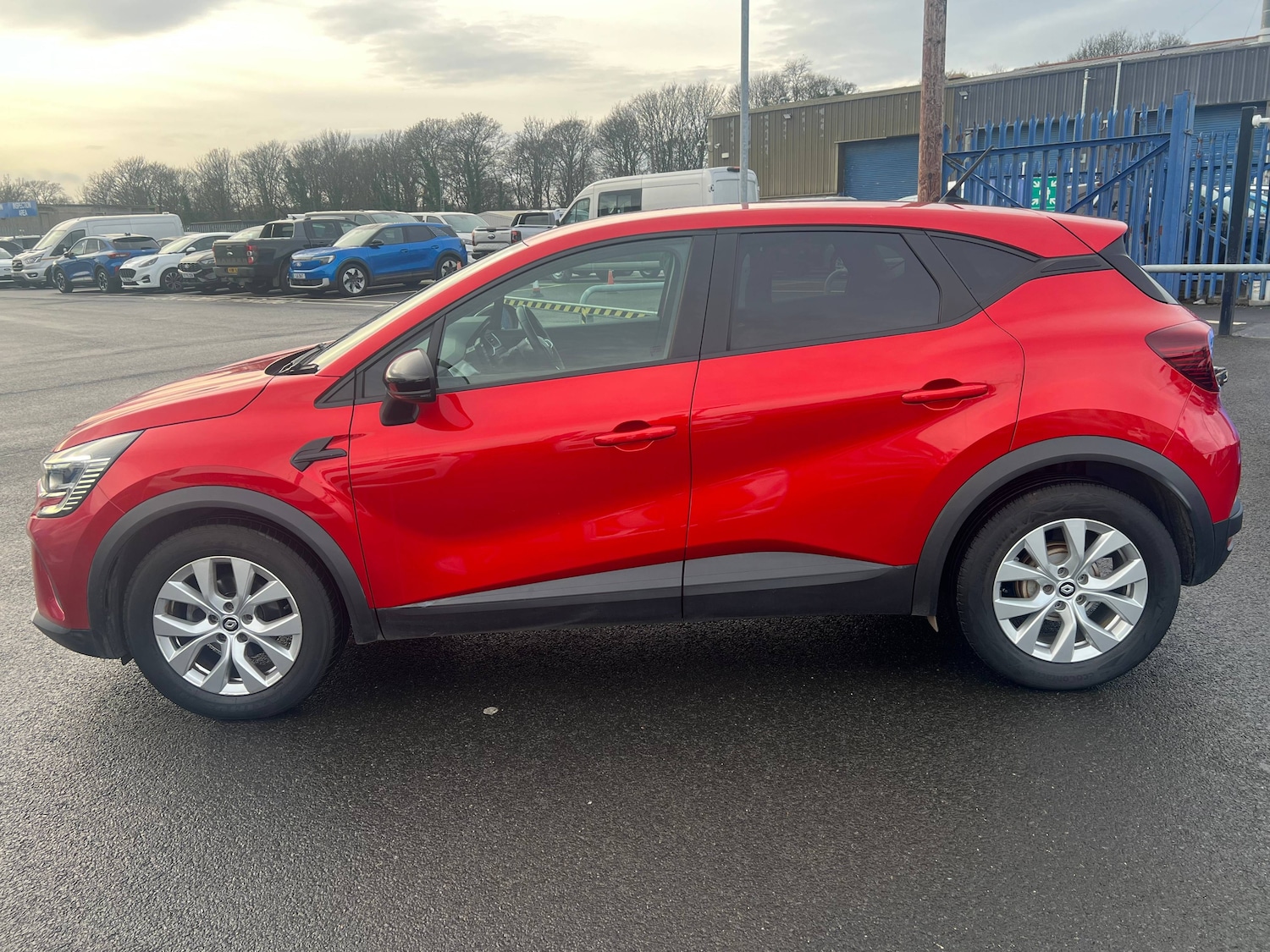 Used Renault Captur 2022 for sale - 76982833: Photo 5