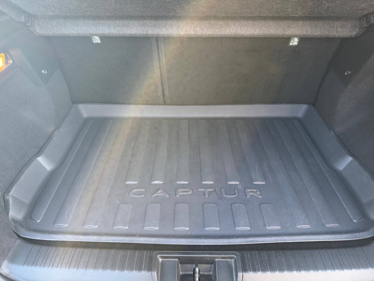 Used Renault Captur 2022 for sale - 76982833: Photo 8