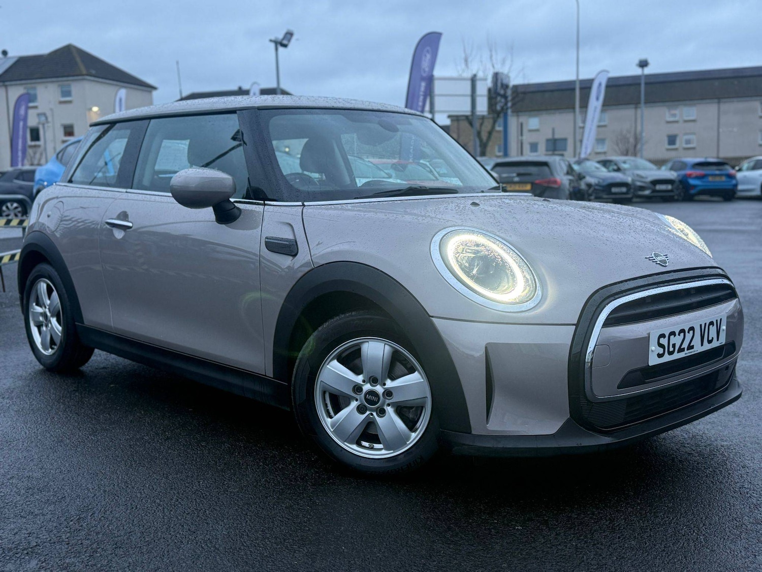 Used MINI Hatch 2022 for sale - 76968602: Photo 1