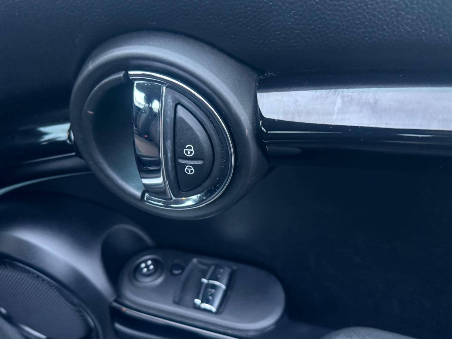 Used MINI Hatch 2022 for sale - 76968602: Photo 10