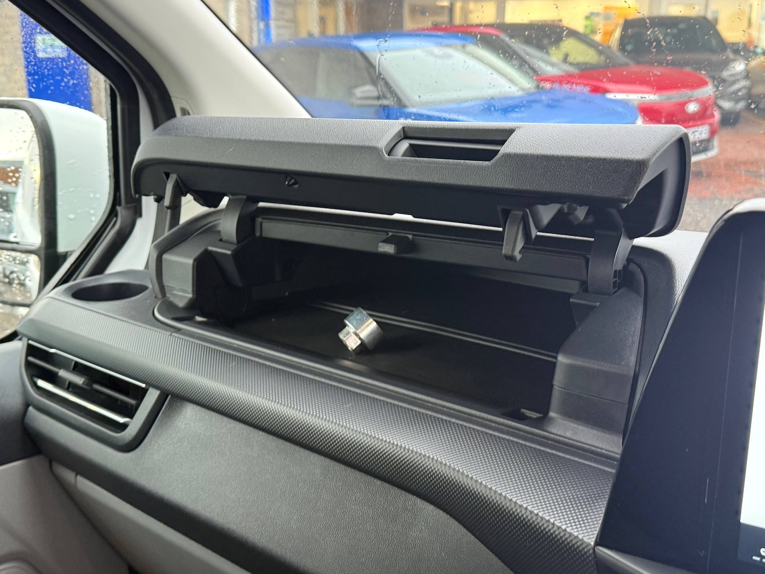 Used Ford Transit Custom 2024 for sale - 76947038: Photo 30