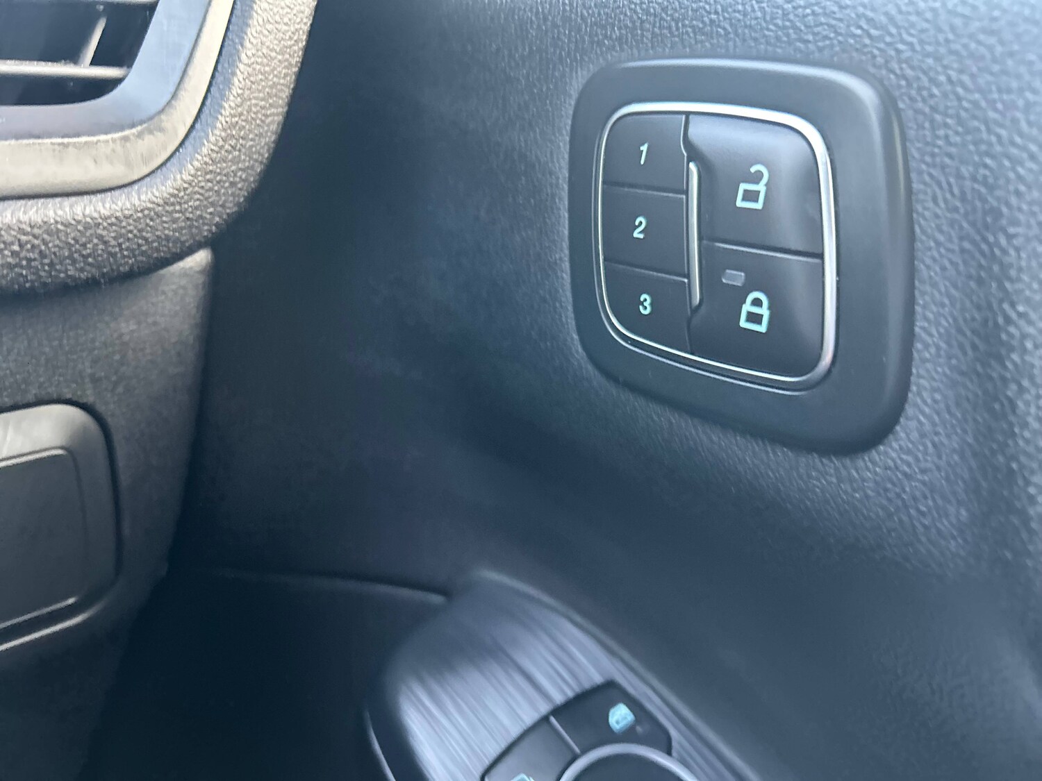 Used Ford Kuga 2024 for sale - 76653758: Photo 28