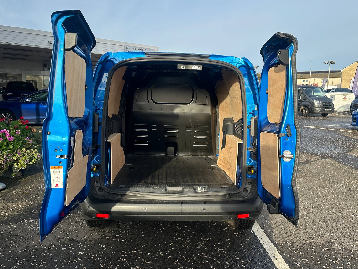 Used Ford Transit Courier 2024 for sale - 76413916: Photo 16