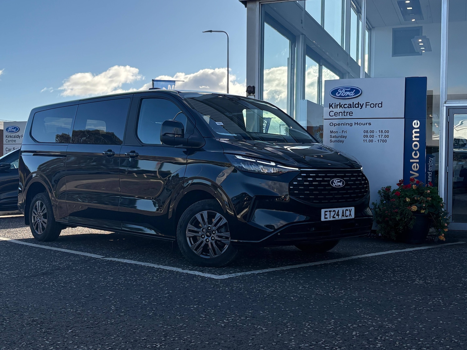Used Ford Tourneo Custom 2024 for sale - 76375794: Photo 1