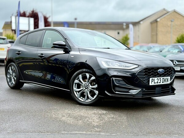 Used Ford Focus 2023 for sale - 74792473: Photo 1