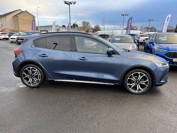 Used Ford Focus 2022 for sale - 76757413: Photo