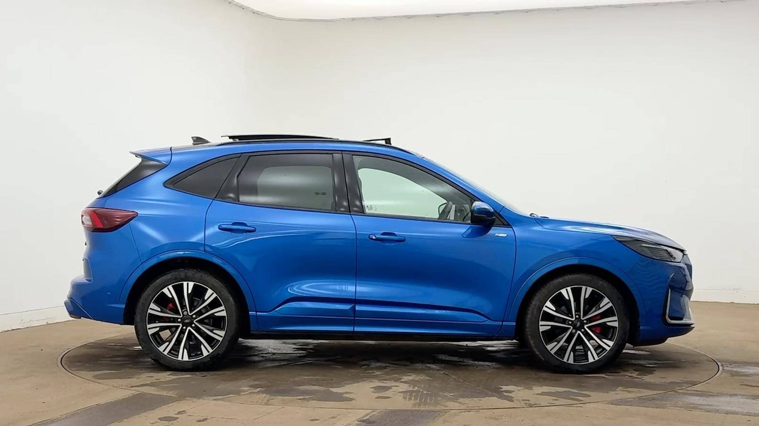 Used Ford Kuga 2025 for sale - 77450855: Photo 2