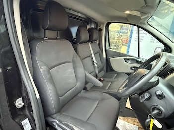 Used Renault Trafic 2019 for sale - 77421299: Photo