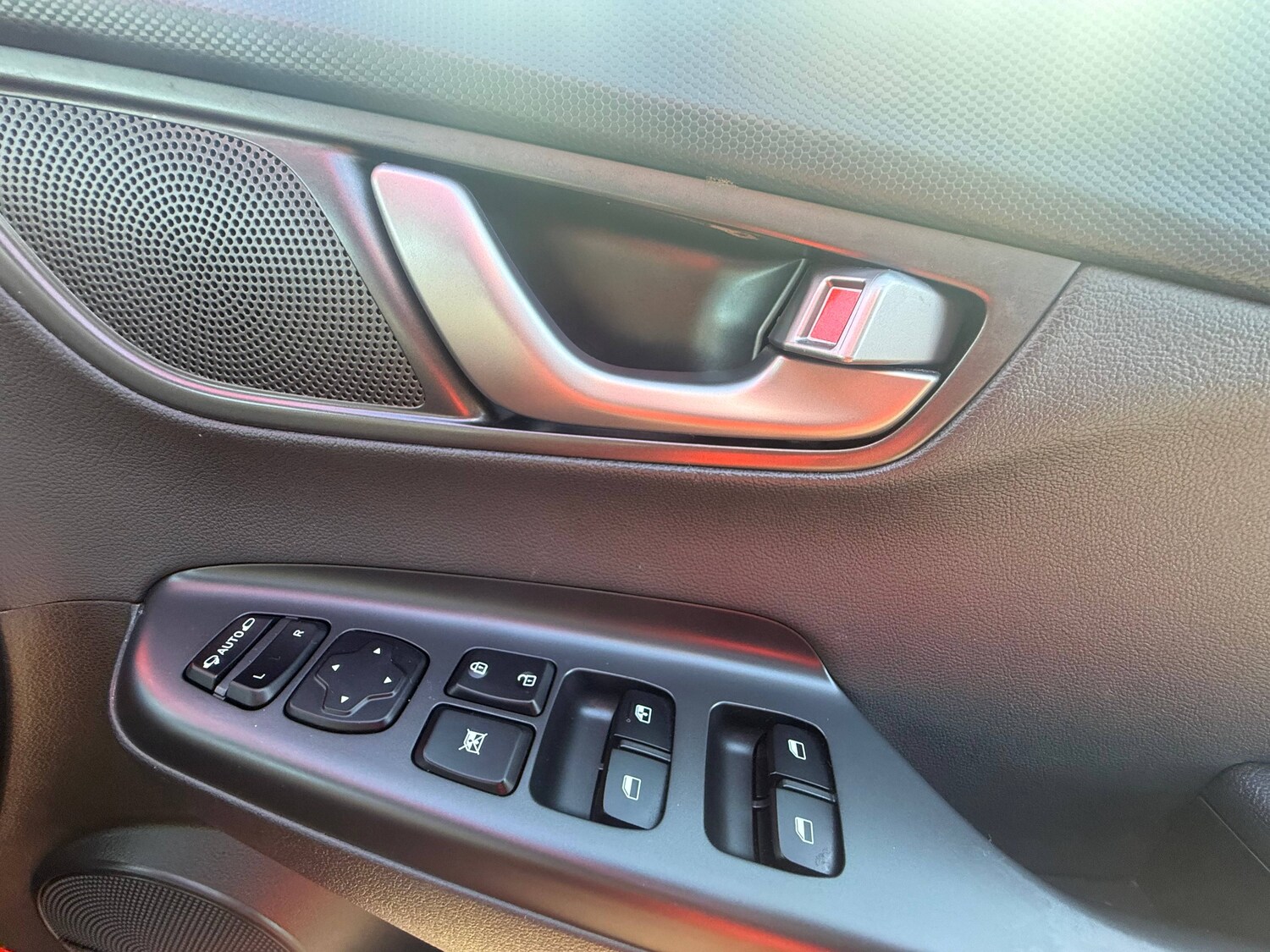 Used Hyundai KONA 2018 for sale - 77733571: Photo 20