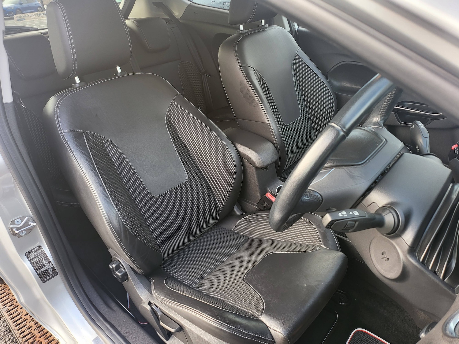 Used Ford Fiesta 2017 for sale - 76588380: Photo 11