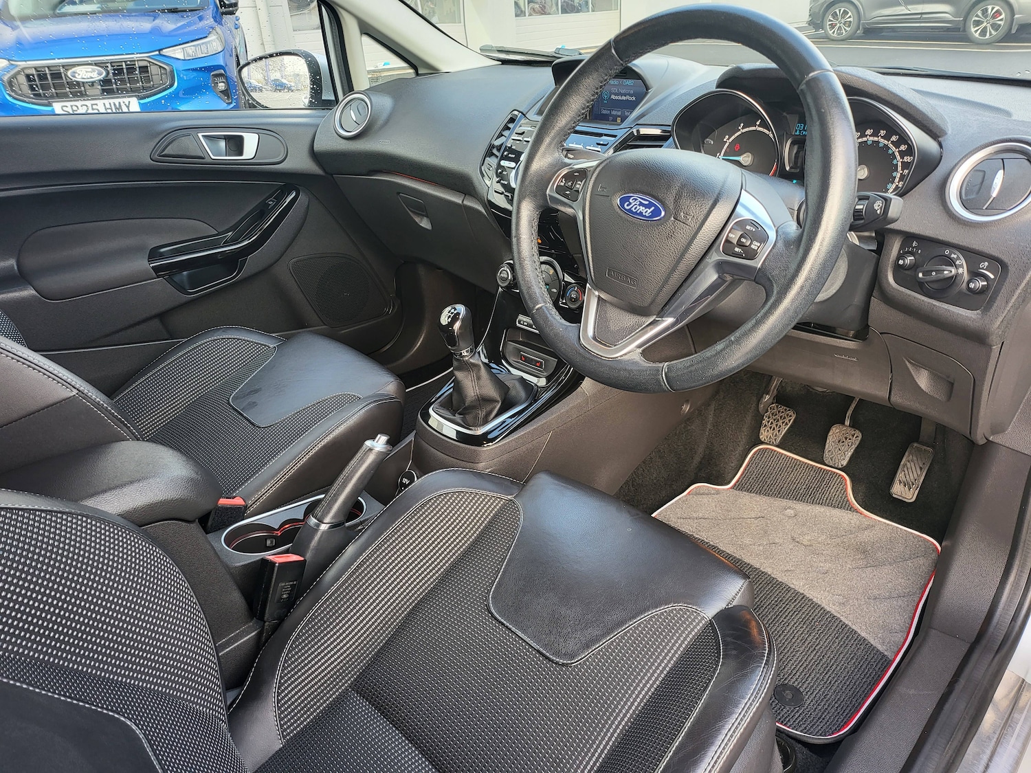 Used Ford Fiesta 2017 for sale - 76588380: Photo 12