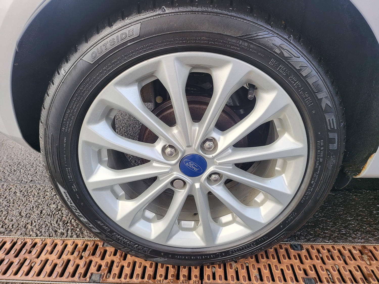 Used Ford Fiesta 2017 for sale - 76588380: Photo 3