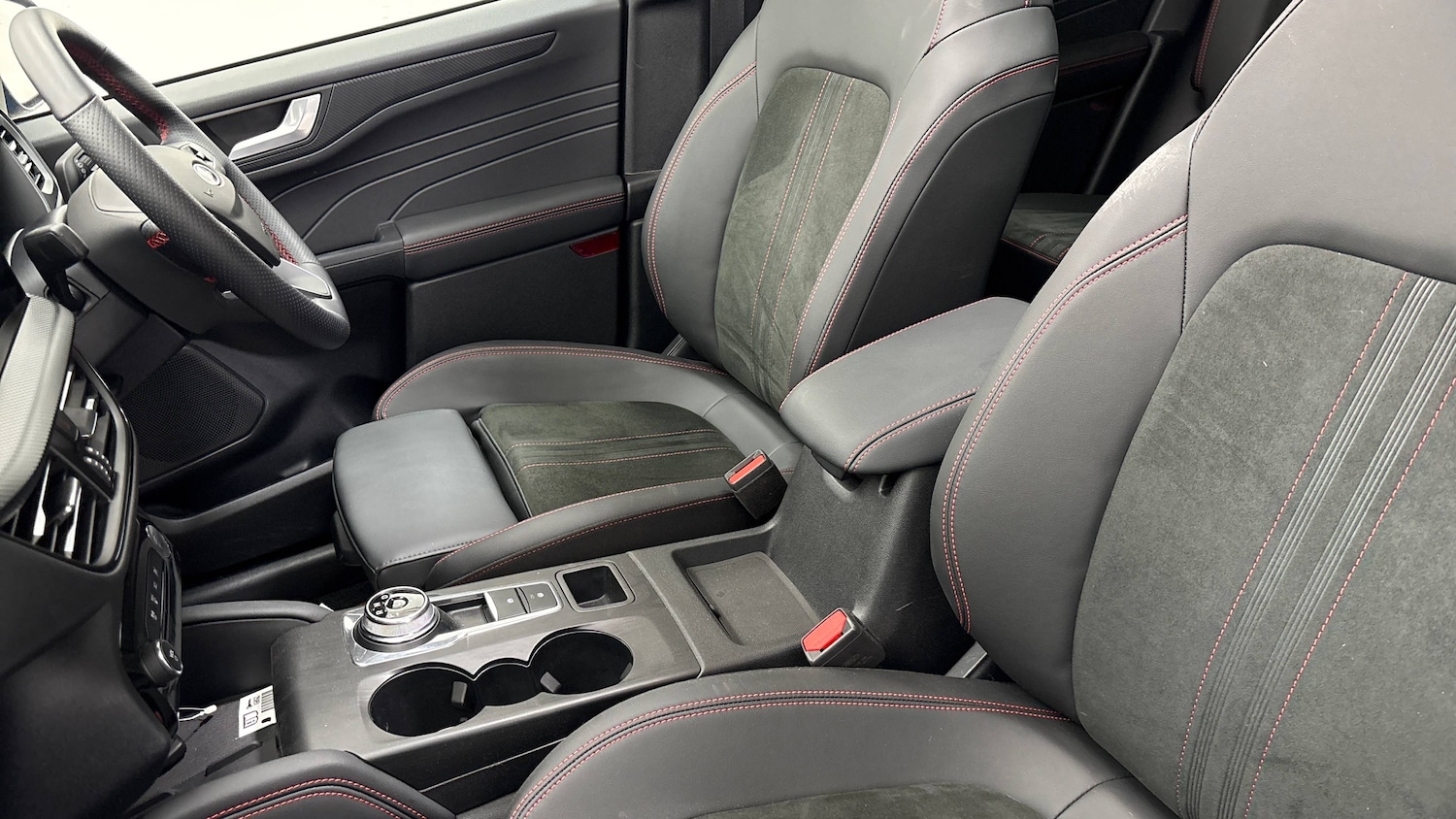 Used Ford Kuga 2024 for sale - 76653767: Photo 9