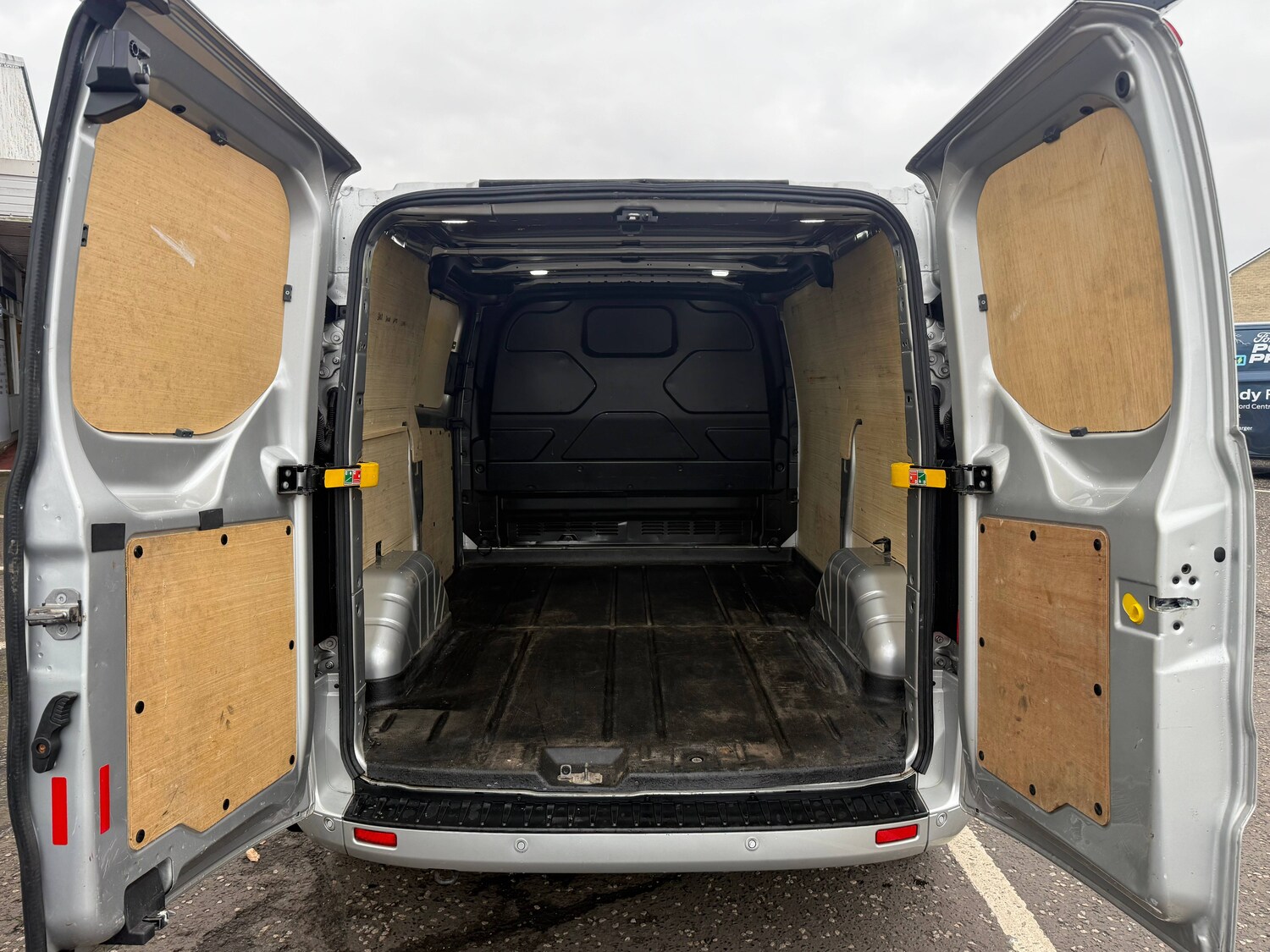 Used Ford Transit Custom 2020 for sale - 77764180: Photo 21