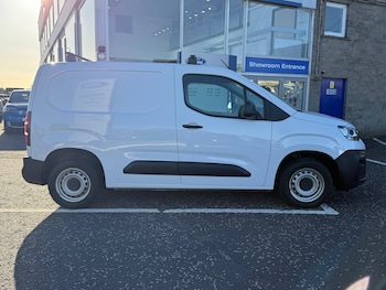 Used Citroen Berlingo 2024 for sale - 76603755: Photo