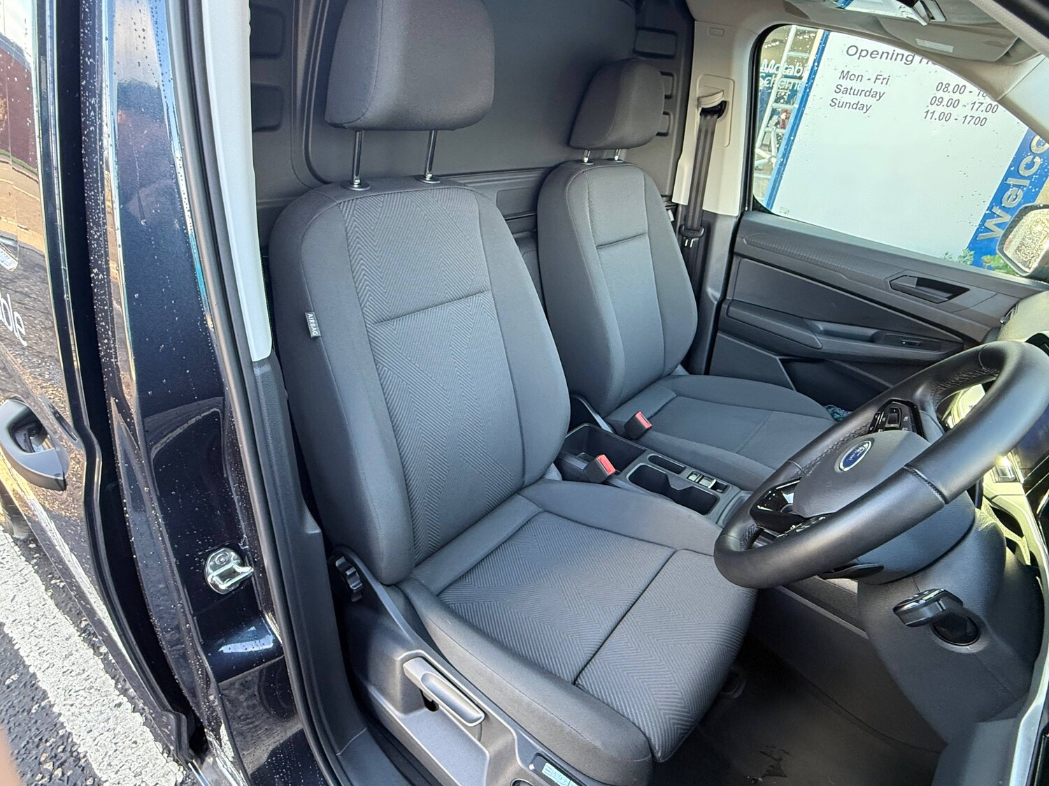 Used Ford Transit Connect 2025 for sale - 76736714: Photo 13