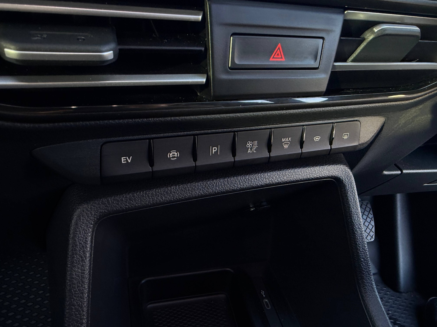 Used Ford Transit Connect 2025 for sale - 76736714: Photo 27